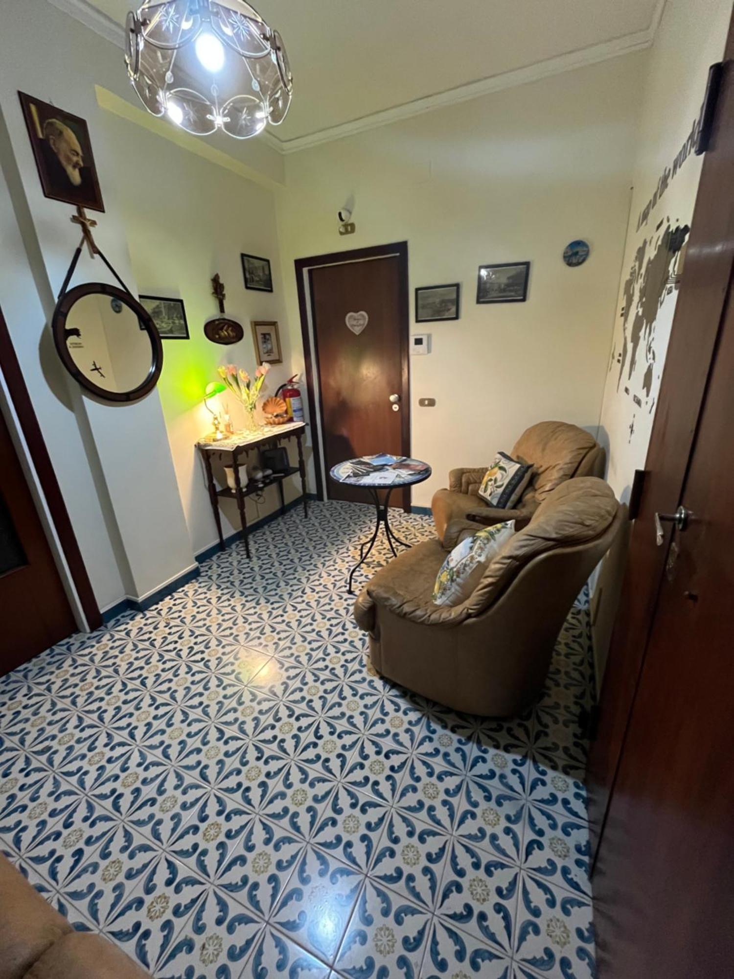 Апартаменты The House Of Peppe&Luisa Сорренто Экстерьер фото